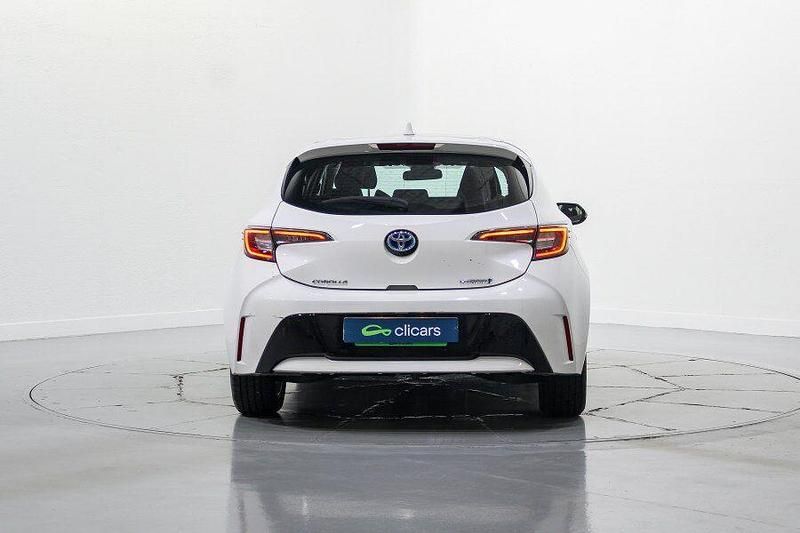 Usado Toyota Corolla Business Edition 122 CV (89 kW) 2022 Blanco Berlina