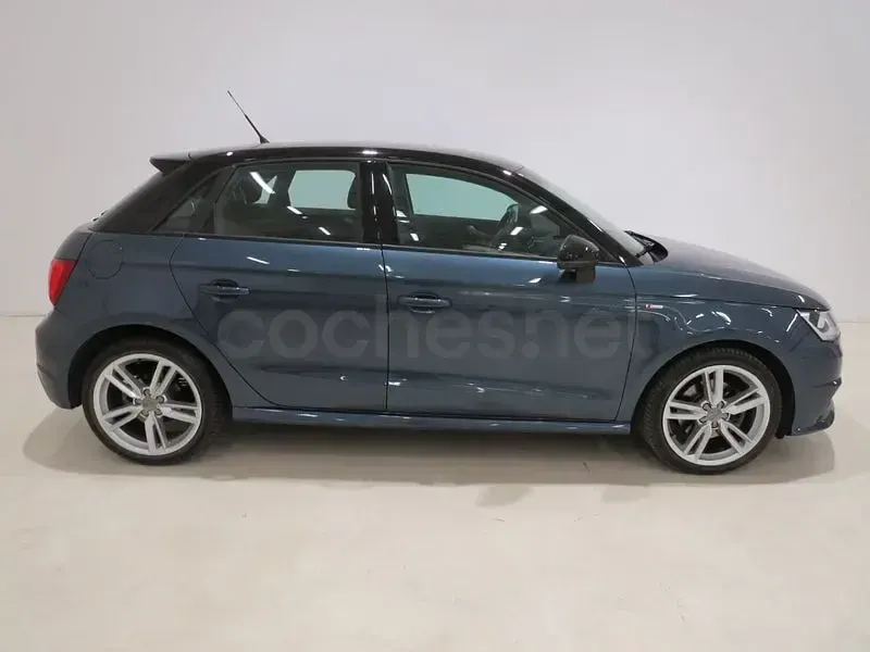 Usado Audi A1 Sportback Attraction 125 CV (91 kW) 2017 Azul Utilitario