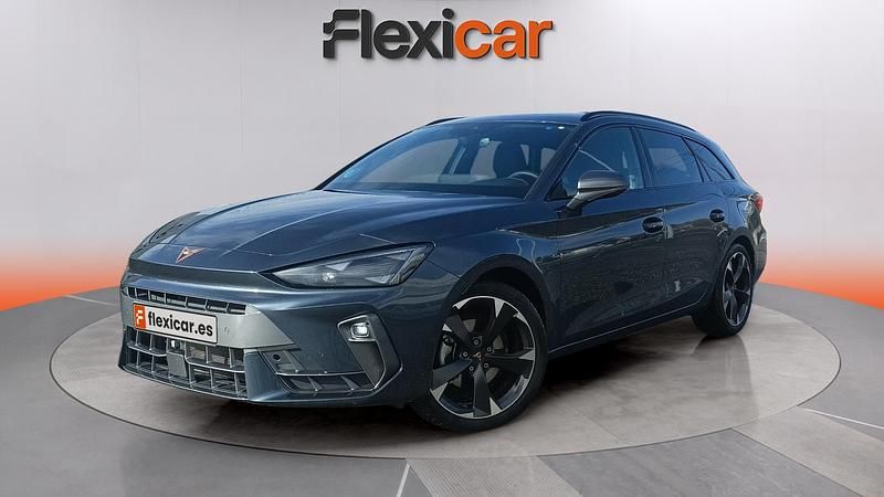 Usado Cupra Leon 150 CV (110 kW) 2025 Beige Familiar