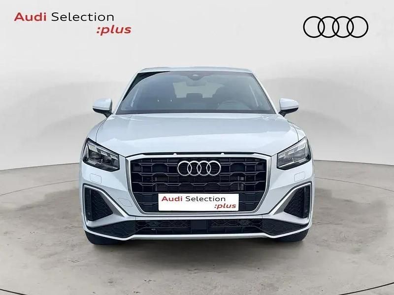 Usado Audi Q2 Ambiente 150 CV (110 kW) 2024 Blanco SUV