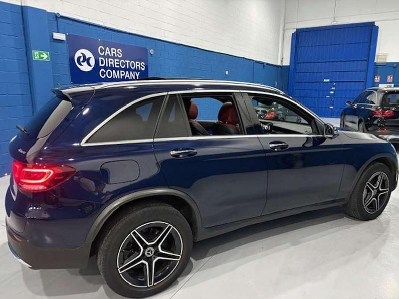 Usado Mercedes GLC300e 320 CV (235 kW) 2021 Azul SUV