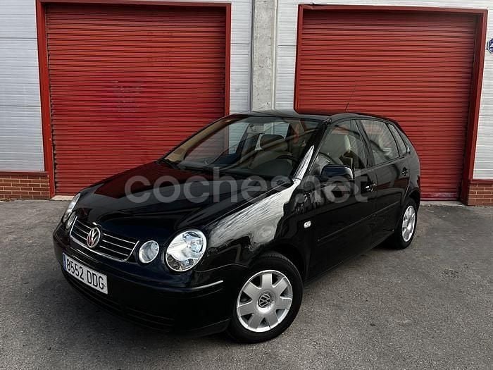 Azul Usado 2004 VW Polo Match Berlina | 4400 € (Buen precio) - Imagen 1/4