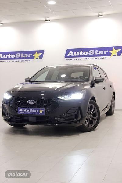 Usado Ford Focus ST-Line 125 CV (91 kW) 2023 Negro Berlina