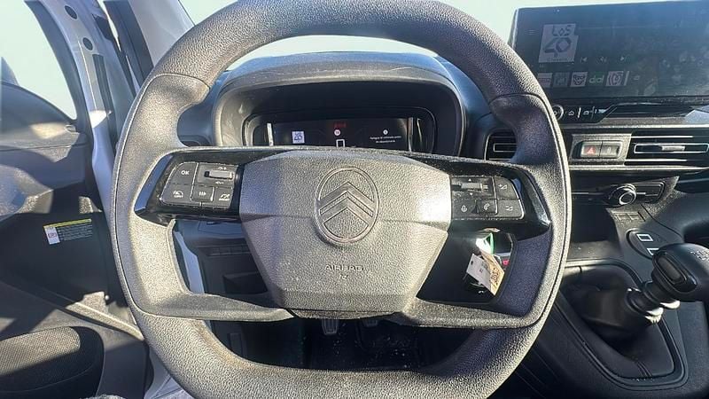 Usado Citroën Berlingo Feel 102 CV (75 kW) 2024 Blanco Monovolumen