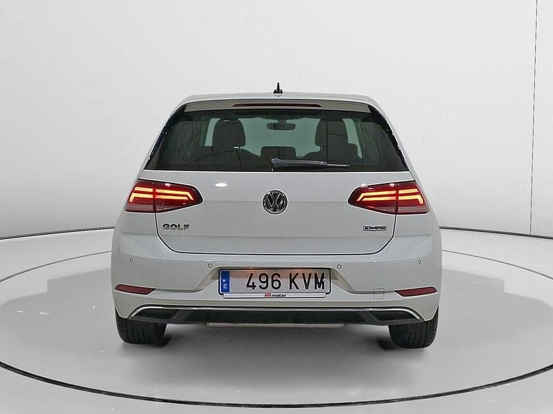 Usado VW Golf VII Advance 131 CV (96 kW) 2019 Blanco Berlina