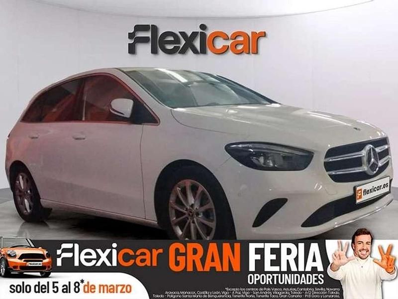 Usado Mercedes B180 136 CV (100 kW) 2021 Blanco Monovolumen