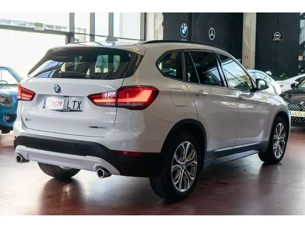 Używany BMW X1 Sport Line 150 KM (110 kW) 2022 Biały SUV