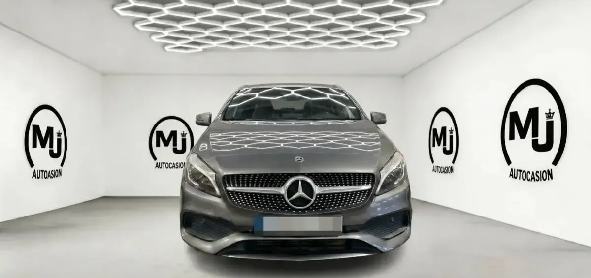 Usado Mercedes A200 136 CV (100 kW) 2017 Gris Berlina