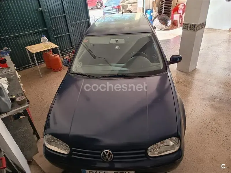 Usado VW Golf IV Conceptline 75 CV (55 kW) 2002 Azul Berlina