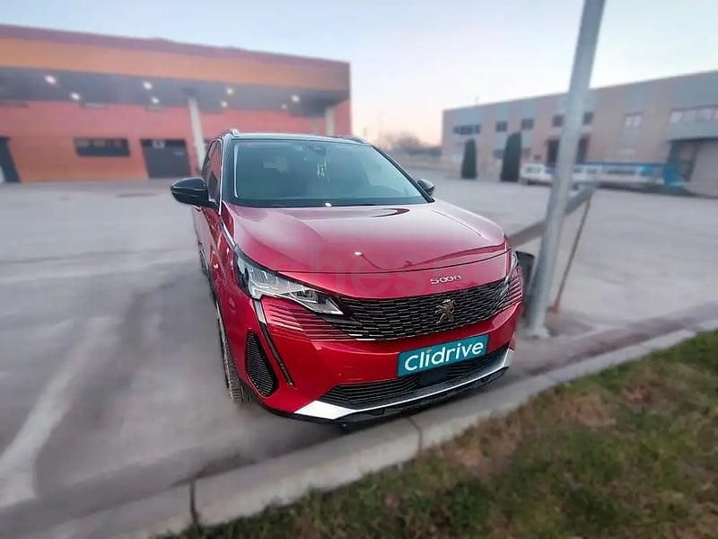 Usado Peugeot 5008 Allure 130 CV (95 kW) 2021 Rojo SUV