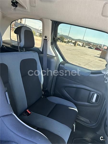 Usado Citroën Berlingo XTR 92 CV (67 kW) 2013 Gris / plata Monovolumen