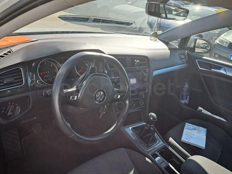 Usado VW Golf VIII 115 CV (84 kW) 2021 Blanco Berlina