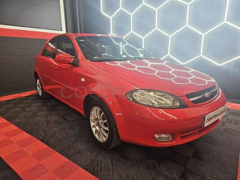 Usado Chevrolet Lacetti SX 109 CV (80 kW) 2005 Rojo Berlina