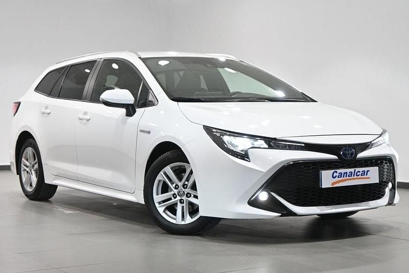Usado Toyota Corolla Active 122 CV (89 kW) 2022 Blanco Familiar