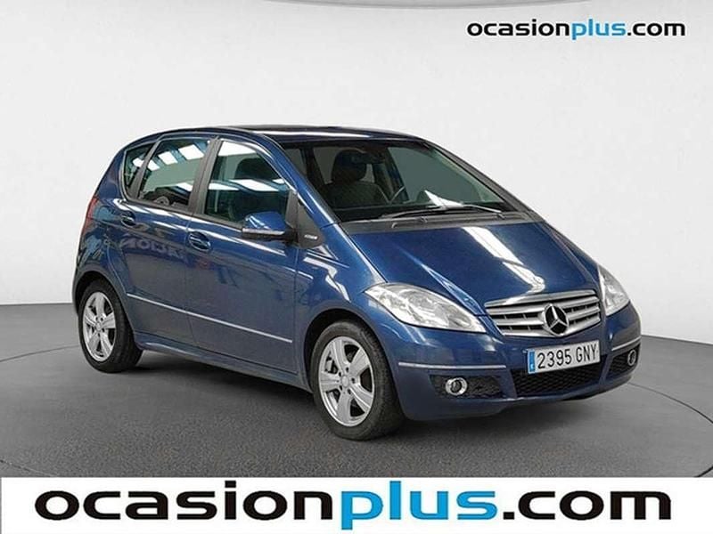 Usado Mercedes A180 116 CV (85 kW) 2009 Azul Utilitario