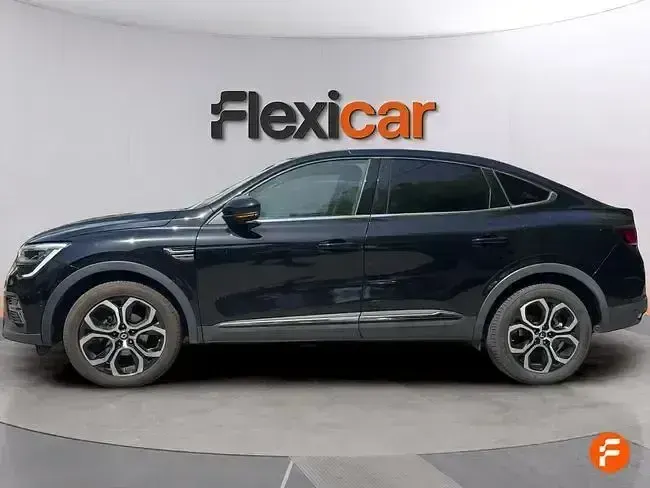 Usado Renault Arkana Intens 140 CV (102 kW) 2021 Negro SUV