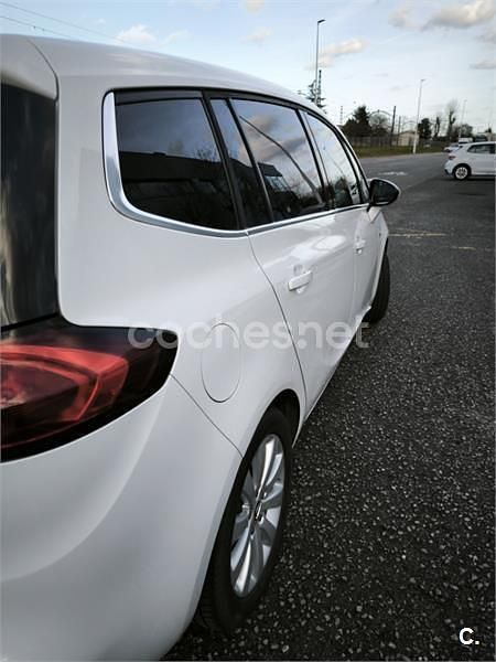 Usado Opel Zafira Tourer Excellence 170 CV (125 kW) 2015 Blanco Monovolumen
