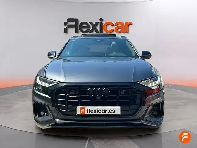 Usado Audi Q8 S-line plus 286 CV (210 kW) 2022 Gris SUV
