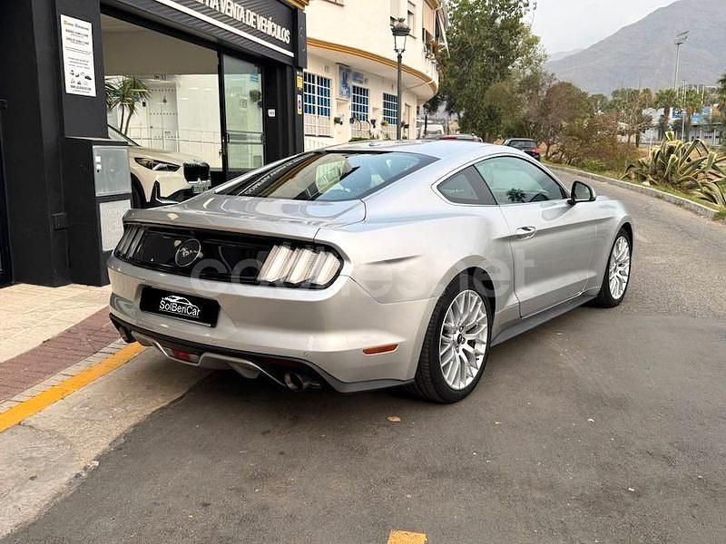 Usado Ford Mustang Fastback 314 CV (230 kW) 2016 Gris / plata Coupe