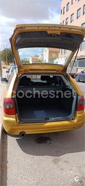 Begagnad Citroën Xsara 110 HK (80 kW) 2002 Gul Kombi