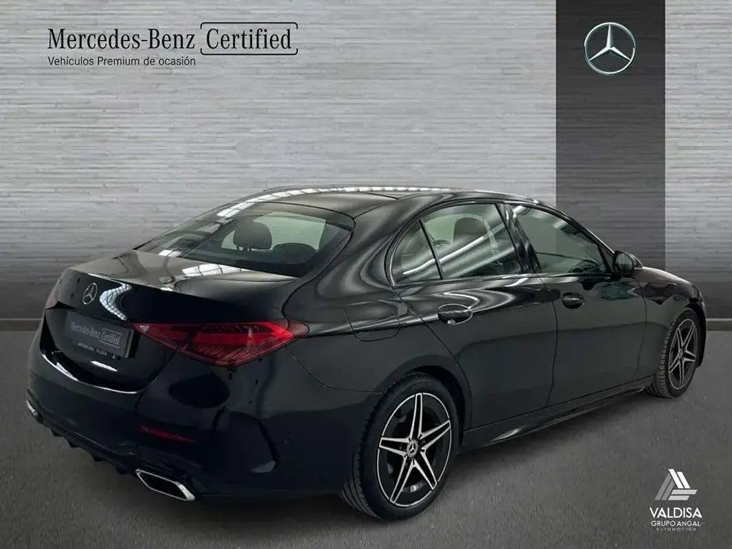 Usado Mercedes C200 AMG line 163 CV (119 kW) 2023 Berlina