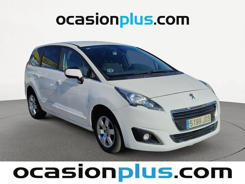 Usado Peugeot 5008 Active 115 HP (84 kW) 2015 Branco Monovolume