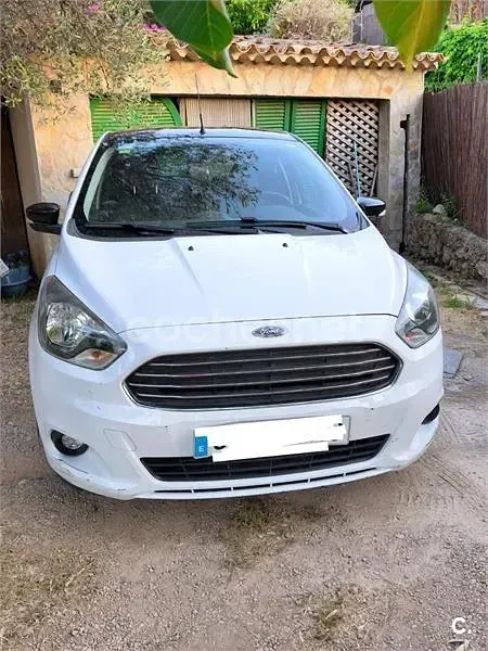 Usado Ford Ka Plus 85 CV (62 kW) 2018 Blanco Utilitario
