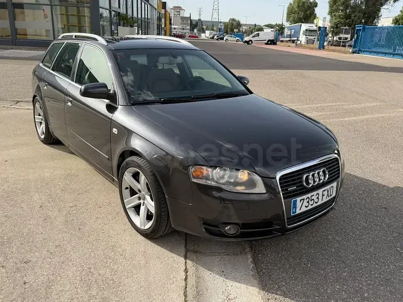 Usado Audi A4 233 CV (171 kW) 2007 Negro Familiar