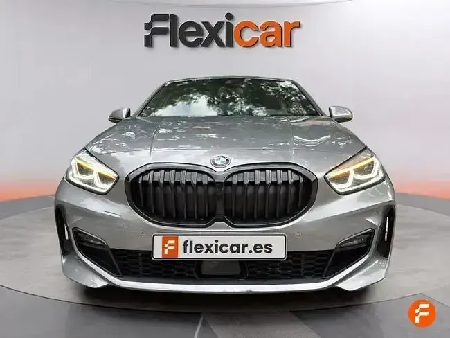 Usado BMW 118 136 CV (100 kW) 2024 Gris Utilitario