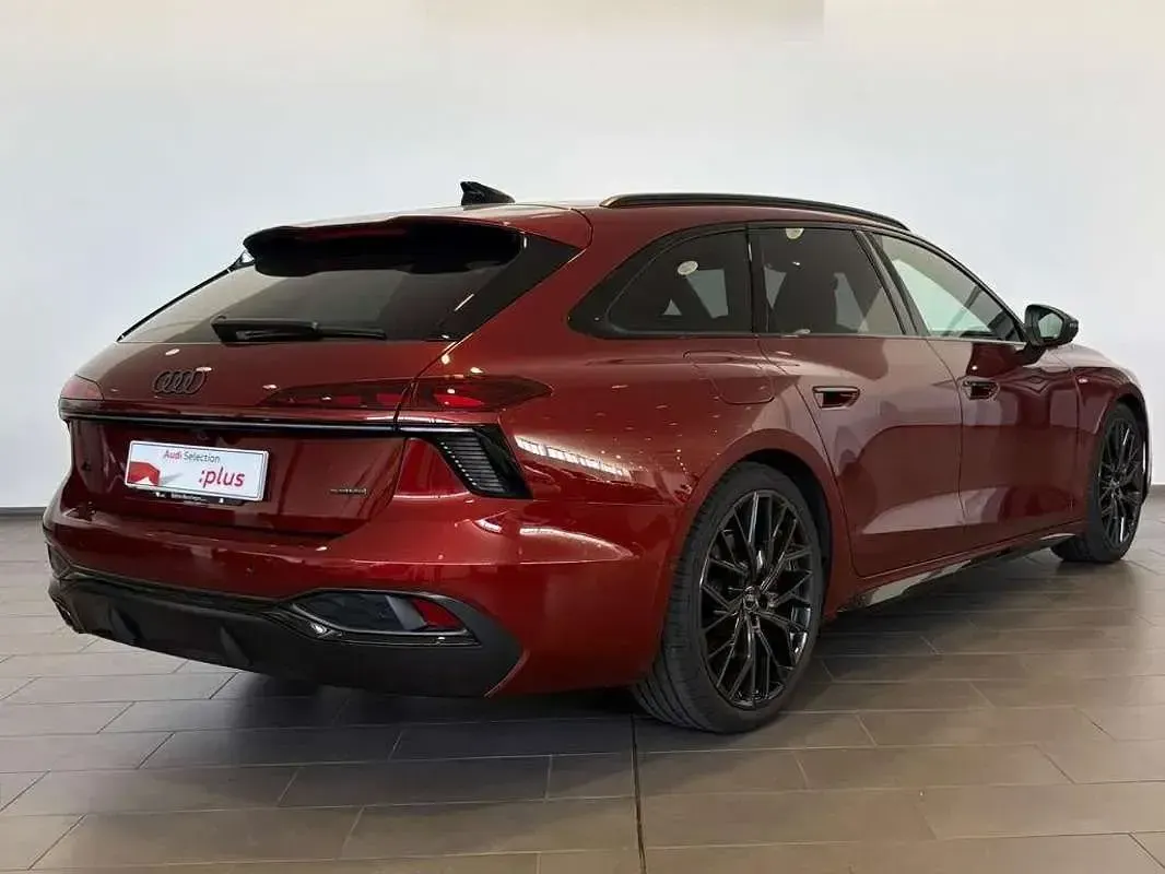 Usado Audi A6 204 CV (150 kW) 2025 Rojo Familiar