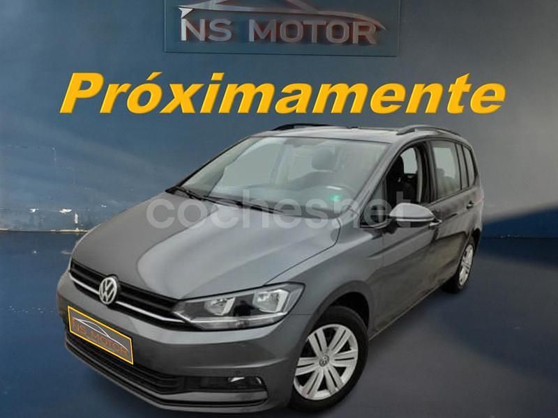Gris / plata Usado 2019 VW Touran Advance Monovolumen | 22.900 € (Precio justo) - Imagen 1/4