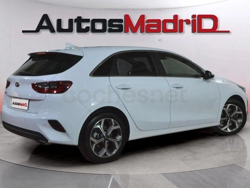 Usado Kia Ceed 120 CV (88 kW) 2021 Blanco Utilitario