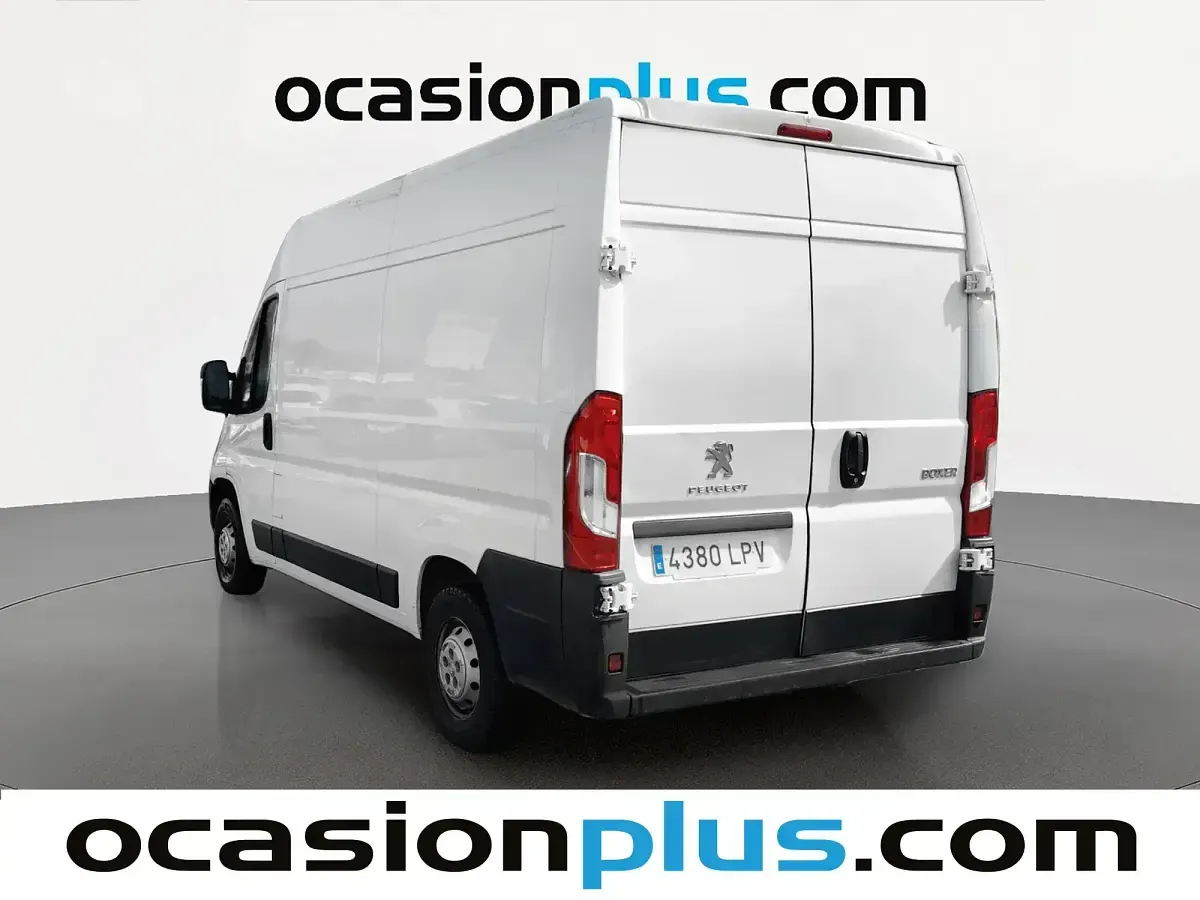 Usado Peugeot Boxer S 140 CV (102 kW) 2021 Blanco Van
