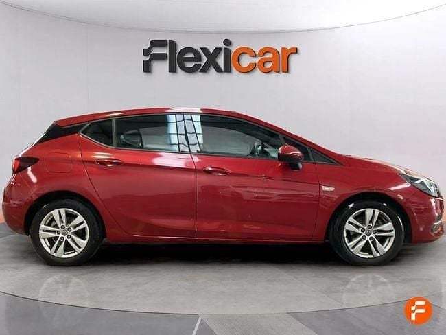 Usado Opel Astra Business Elegance 131 CV (96 kW) 2020 Rojo Berlina