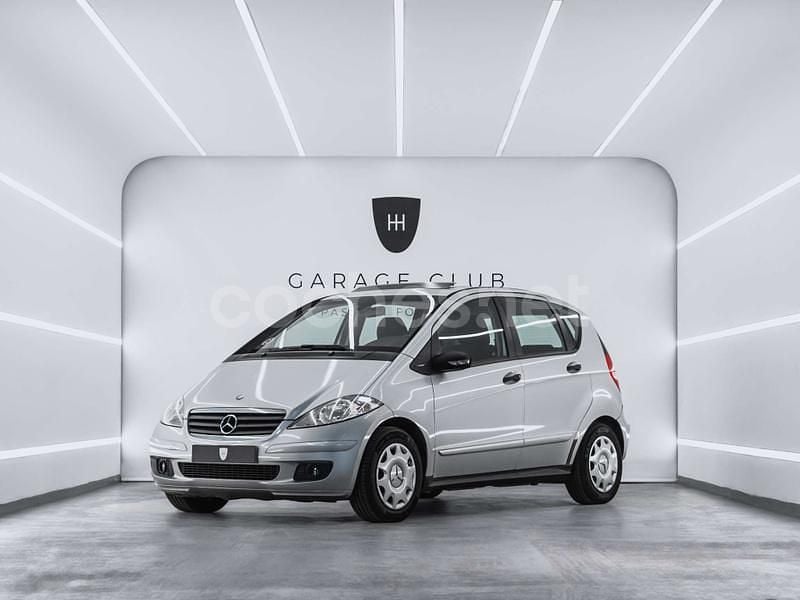 Usado Mercedes A150 Classic 95 CV (69 kW) 2005 Gris / plata Monovolumen