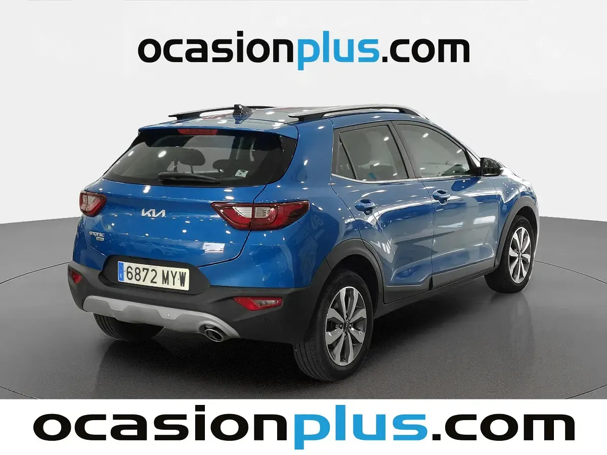 Usado Kia Stonic 101 CV (74 kW) 2025 Azul SUV