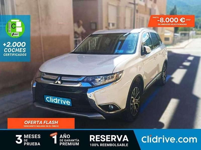 Blanco Usado 2017 Mitsubishi Outlander Motion SUV | 15.290 € (Un poco caro) - Imagen 1/3