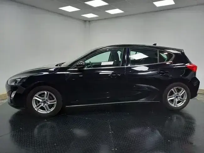 Käytetty Ford Focus Business Edition 120 HP (88 kW) 2020 Musta Sedan