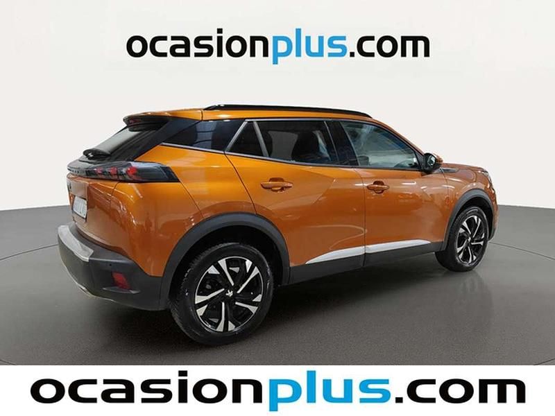 Usado Peugeot 2008 Allure 131 CV (96 kW) 2021 Naranja SUV