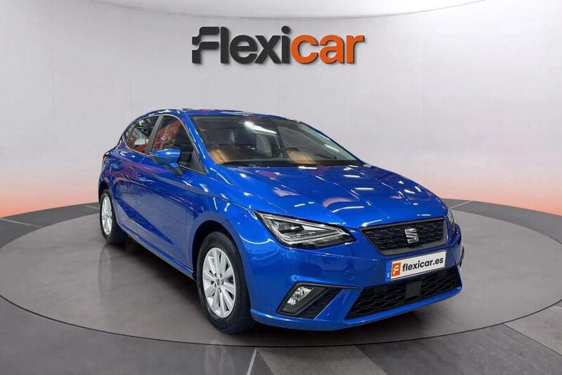 Azul Usado 2023 Seat Ibiza Style Berlina | 15.390 € (Precio justo) - Imagen 1/4