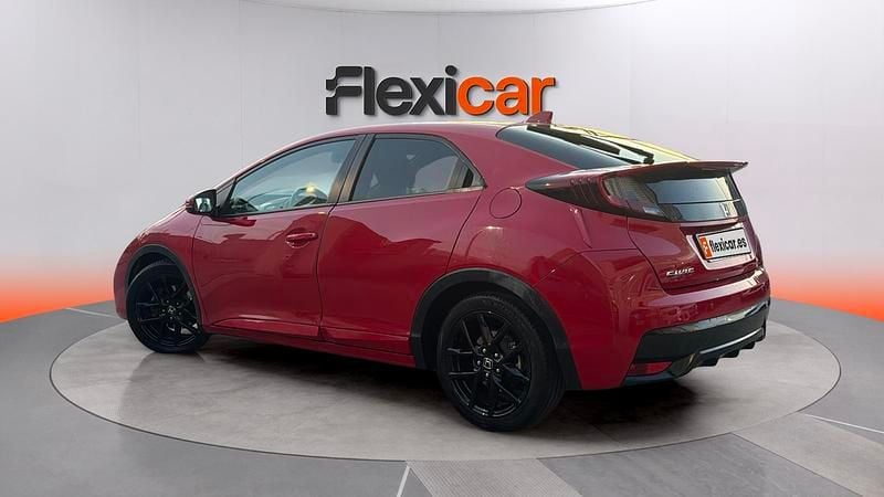 Usado Honda Civic Comfort 120 CV (88 kW) 2017 Rojo Berlina