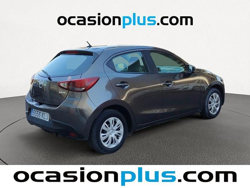 Usado Mazda 2 Style 75 CV (55 kW) 2018 Marrón Berlina