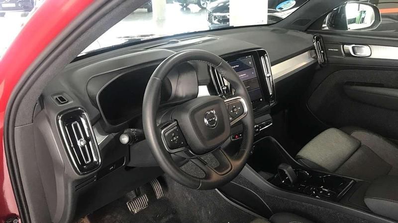 Usado Volvo XC40 Plus 163 CV (119 kW) 2025 SUV