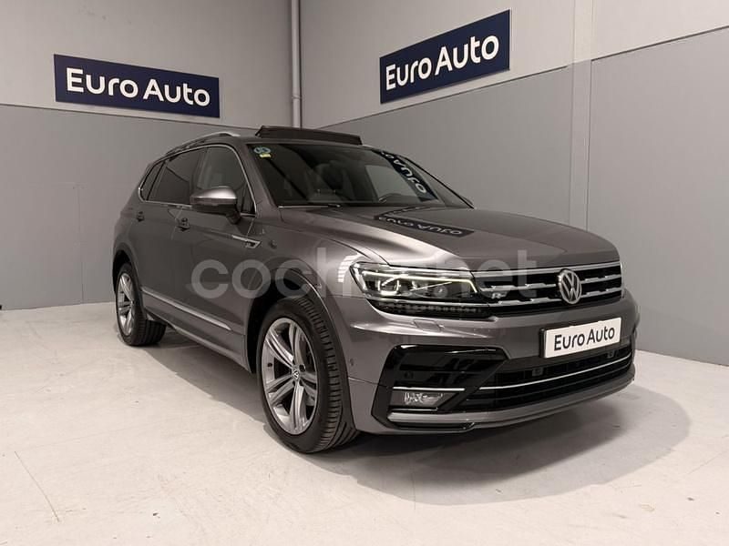 Usado VW Tiguan Allspace Sportline 150 CV (110 kW) 2020 Gris / plata SUV