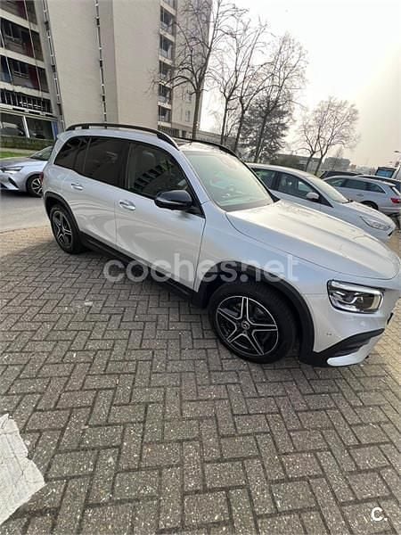 Usado Mercedes GLB180 136 CV (100 kW) 2023 Gris / plata SUV