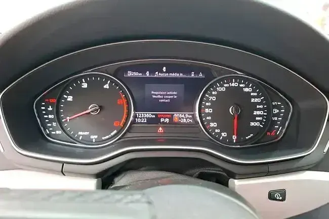 Usado Audi A4 Advanced Plus 136 CV (100 kW) 2021 Negro Familiar