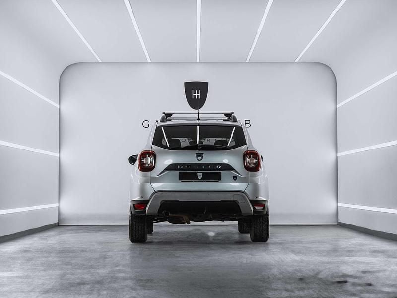 Usado Dacia Duster Comfort 125 CV (91 kW) 2018 Gris / plata SUV