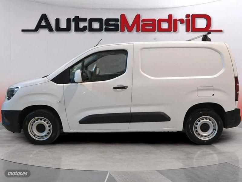 Usado Opel Combo S 102 HP (75 kW) 2021 Branco Monovolume