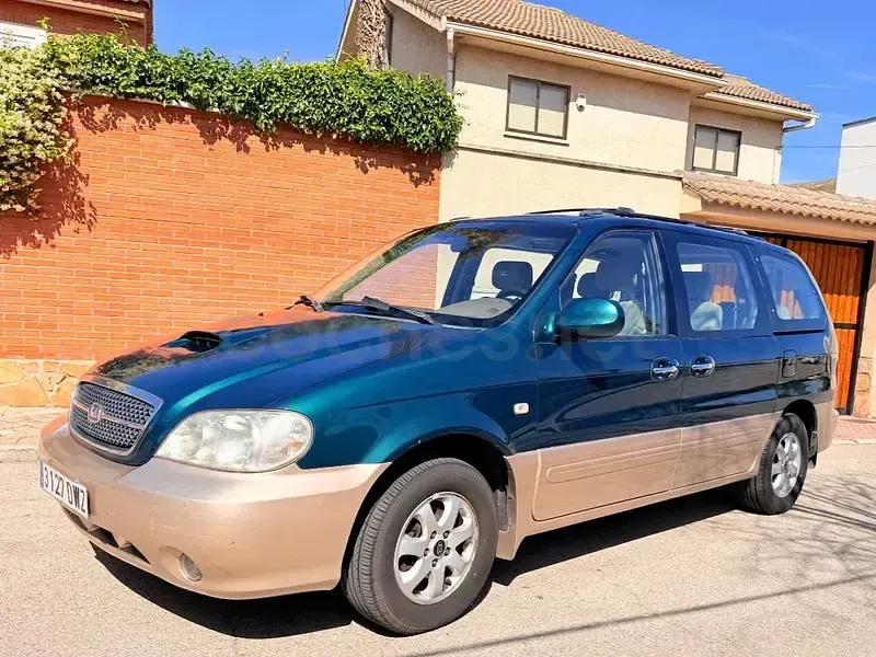 Usado Kia Carnival EX 144 CV (105 kW) 2006 Verde Monovolumen