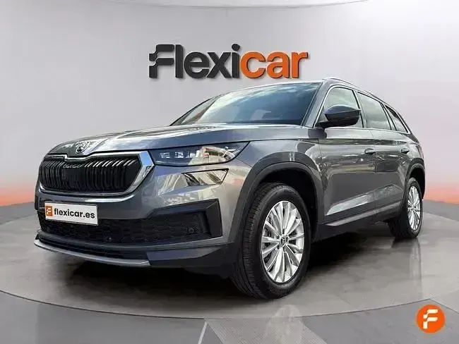 Käytetty Skoda Kodiaq Ambition 150 HP (110 kW) 2024 Harmaa Katumaasturi